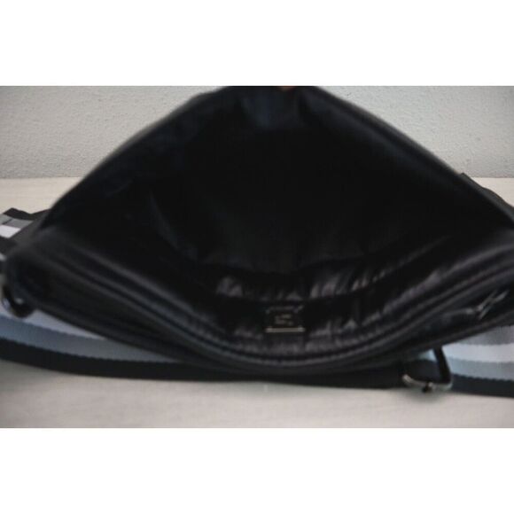 Think Royln Women's Pearl Black Downtown Polyester Crossbody Bag - Picture 15 of 16